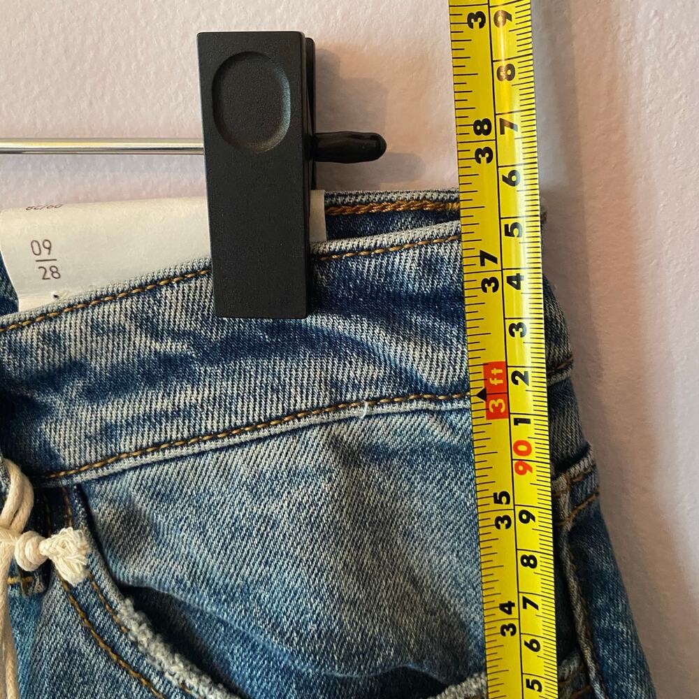 NWT KanCan Barrel Leg High Rise Horseshoe Fit Jeans Medium Wash Women's 9 / 28 - Picture 10 of 13